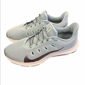 Like New Nike Quest 2 Women’s Sz 8